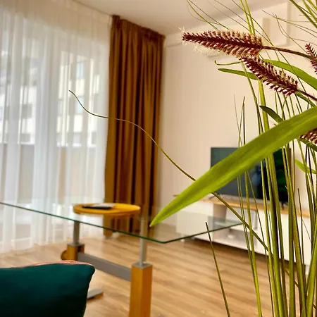 Apartment Carpatilor Urban Escape With Free Parking And Ac