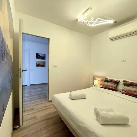 Carpatilor Urban Escape Studio: Free Parking & Ac Apartament Braszów