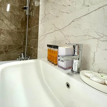 Carpatilor Urban Escape With Free Parking And Ac * Brasov