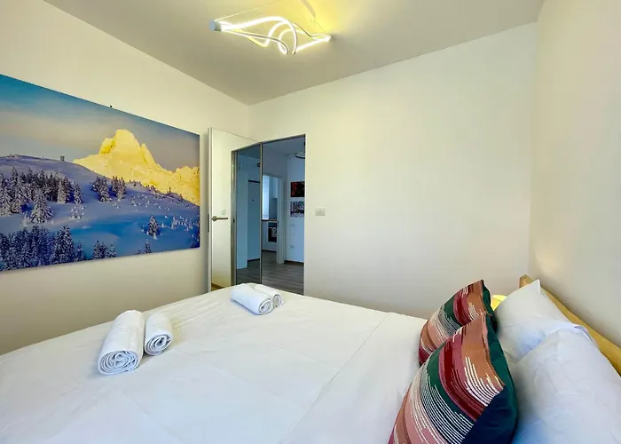 Appartamento Carpatilor Urban Escape Studio: Free Parking & Ac