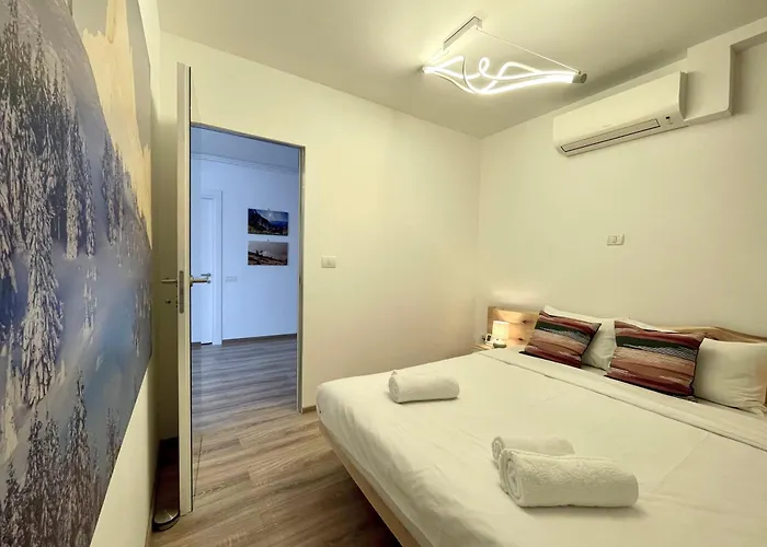 Carpatilor Urban Escape Studio: Free Parking & Ac Apartment Brasov