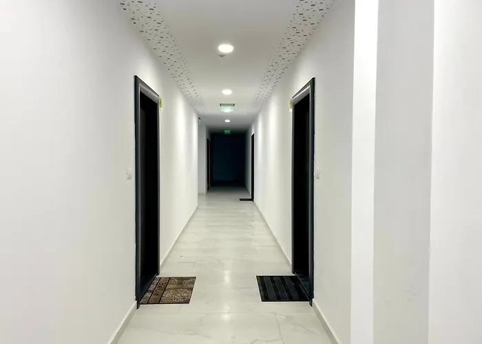 Carpatilor Urban Escape Studio: Free Parking & Ac